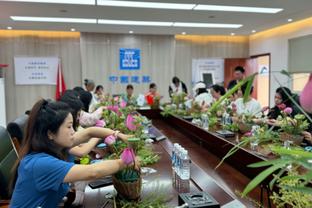 气氛热烈！迈阿密国际vs萨尔瓦多友谊赛前现场燃放起烟花